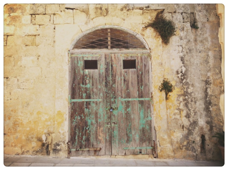 door_mdina_wine_ninjas.jpeg